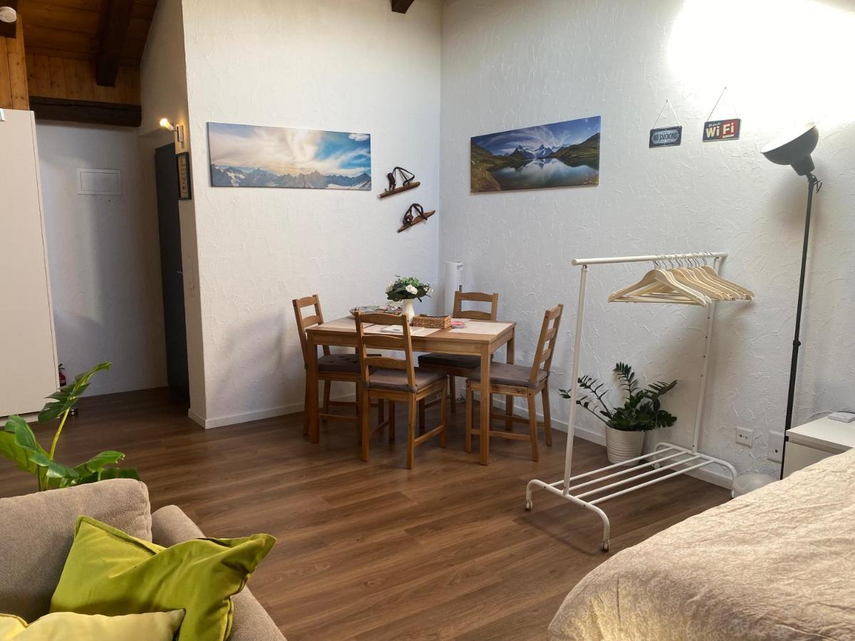 Dachwohnung In Der Mitte Von Laax-Dorf Exterior photo
